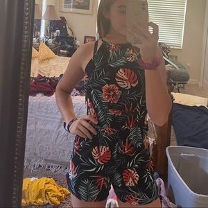 floral romper size medium soft & stretchy